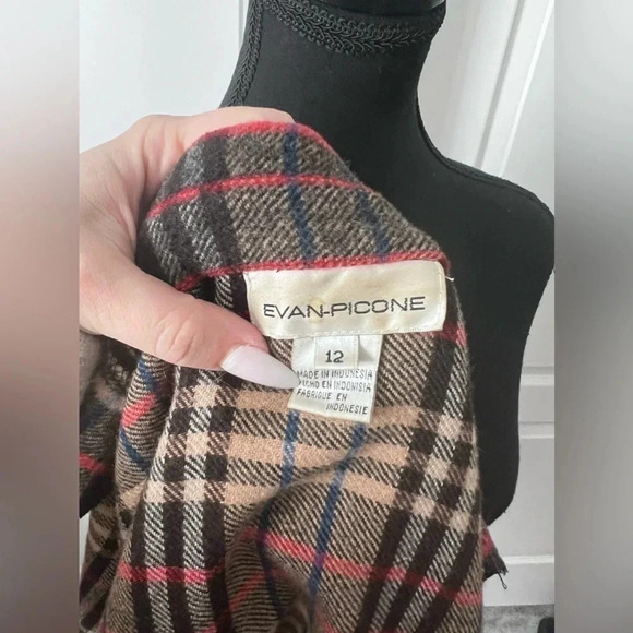 Evan Picone | Vintage Wool Blend Dark Plaid Button Up Blazer | Size 12 - Picture 5 of 8